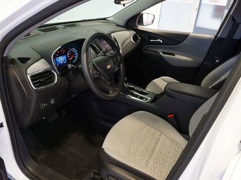 Certified 2024 Chevrolet Equinox LS w/ LS Convenience Package image 9