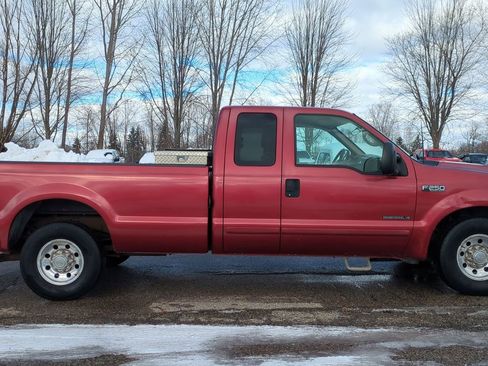 Used 2001 Ford F250 Lariat image 4