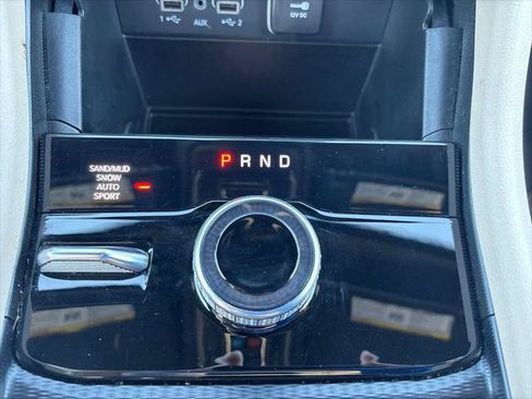 Certified 2025 Jeep Grand Cherokee Limited AWD/4WD image 36