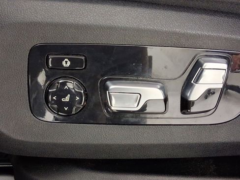 Certified 2023 BMW XM AWD/4WD image 13