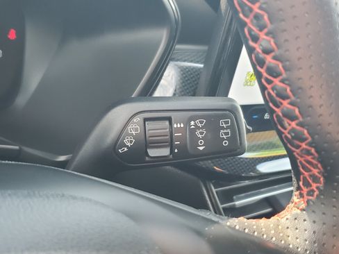 Used 2024 Ford Escape ST-Line w/ Tech Pack #1 AWD/4WD image 26
