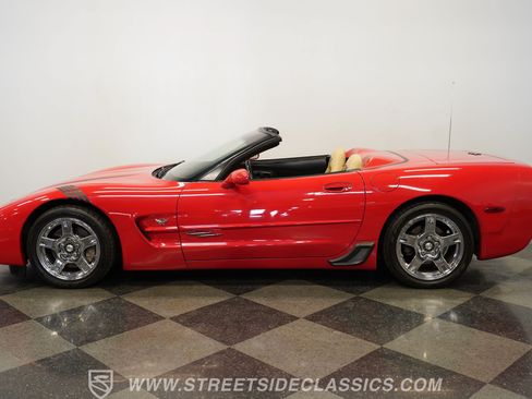 Used 1999 Chevrolet Corvette Convertible w/ Memory Pkg RWD image 8