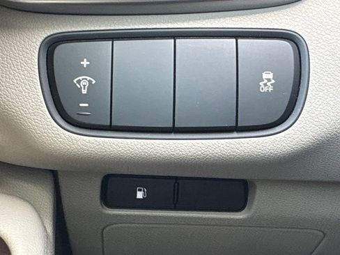 Used 2016 Kia Sorento FWD image 31