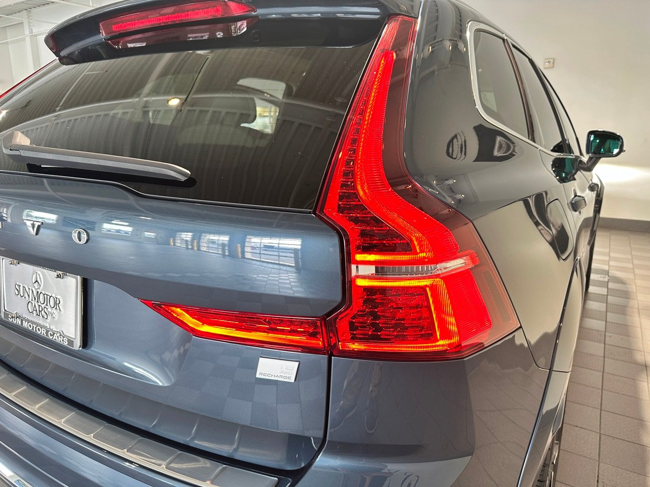 Used 2023 Volvo XC60 T8 Ultimate AWD/4WD image 35