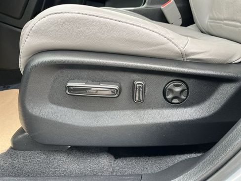 Used 2019 Honda CR-V EX-L image 16