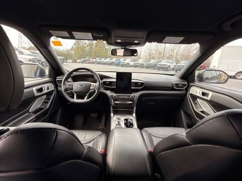 Used 2020 Ford Explorer ST w/ Premium Technology Package image 8