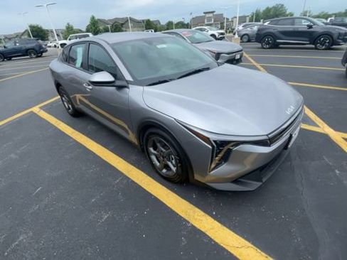 Used 2025 Kia K4 FWD image 4
