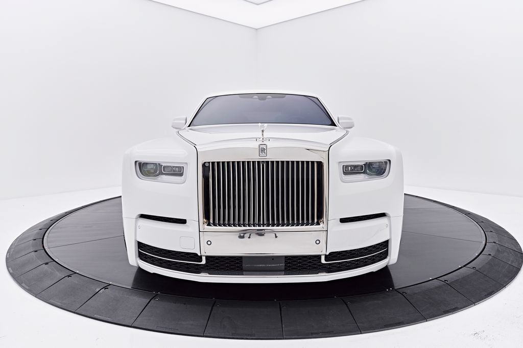Used 2021 Rolls-Royce Phantom Sedan RWD image 19