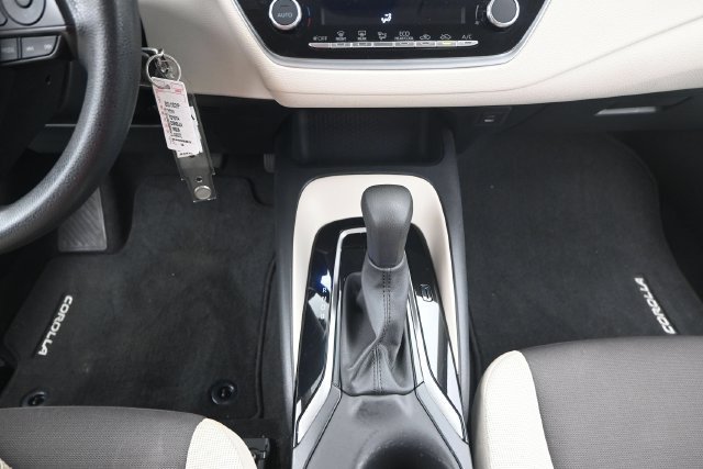 Used 2024 Toyota Corolla LE FWD image 7