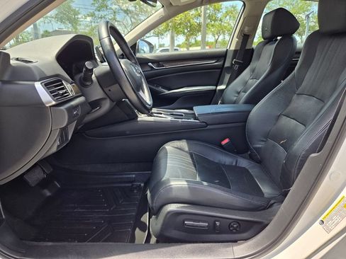 Used 2018 Honda Accord EX-L image 11