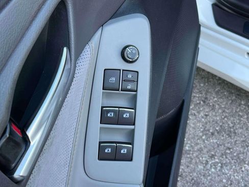 Used 2019 Toyota Avalon XSE w/ All Weather Liner Package FWD image 23