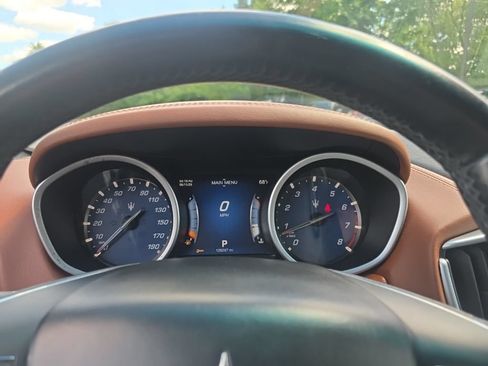 Used 2016 Maserati Ghibli S Q4 AWD/4WD image 19