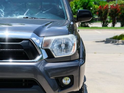 Used 2014 Toyota Tacoma 4x4 Double Cab w/ TRD Off-Road Package image 6