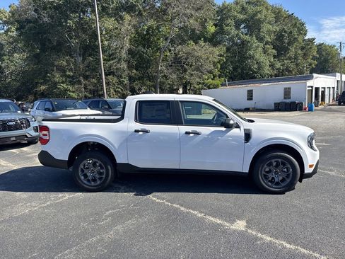 New 2025 Ford Maverick XLT image 4