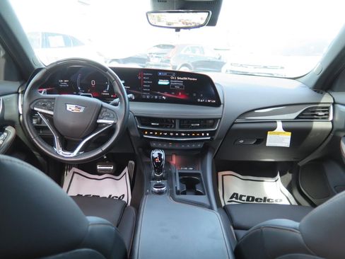 Used 2025 Cadillac CT5 V image 23