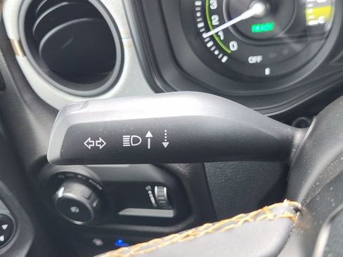 Used 2024 Jeep Wrangler Unlimited image 26