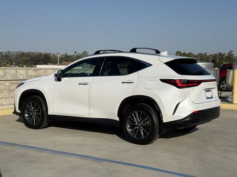 Certified 2025 Lexus NX 250 FWD w/ Premium Package image 9