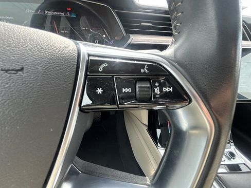 Used 2019 Audi e-tron Premium Plus AWD/4WD image 23