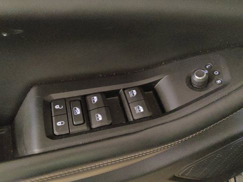 Used 2023 Jeep Grand Cherokee Limited RWD image 27