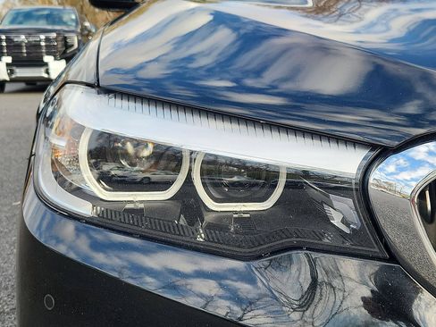 Used 2019 BMW 530i xDrive xDrive w/ Convenience Package image 28