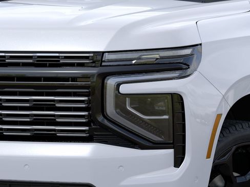 New 2026 Chevrolet Suburban High Country AWD/4WD image 34