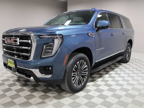 New 2026 GMC Yukon XL Elevation w/ Elevation Premium Package AWD/4WD image 8