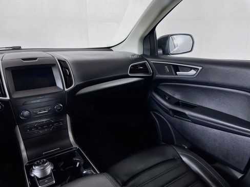 Used 2019 Ford Edge SEL w/ Equipment Group 201A FWD image 24