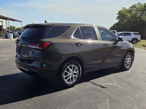 Used 2024 Chevrolet Equinox LT image 9
