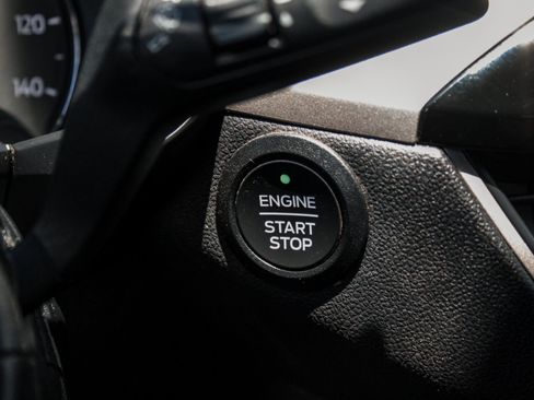 Used 2022 Ford Escape SEL FWD image 18