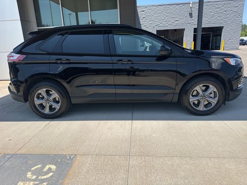 Certified 2023 Ford Edge SEL w/ Sport Appearance Package image 9
