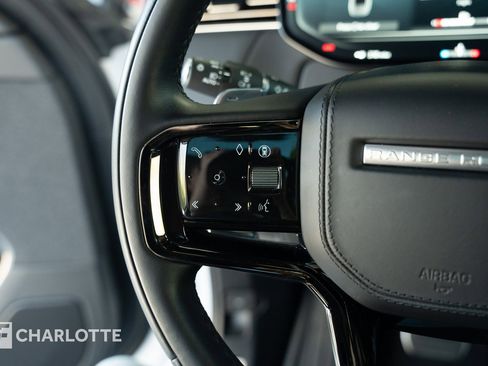 Used 2024 Land Rover Range Rover Sport Dynamic SE image 18