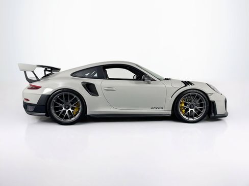 Used 2018 Porsche 911 GT2 RS RWD image 4
