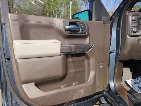 Used 2022 Chevrolet Silverado 1500 LTZ w/ LTZ Premium Package image 14