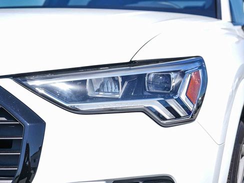 Used 2025 Audi Q3 2.0T Premium w/ Convenience Plus Package AWD/4WD image 5