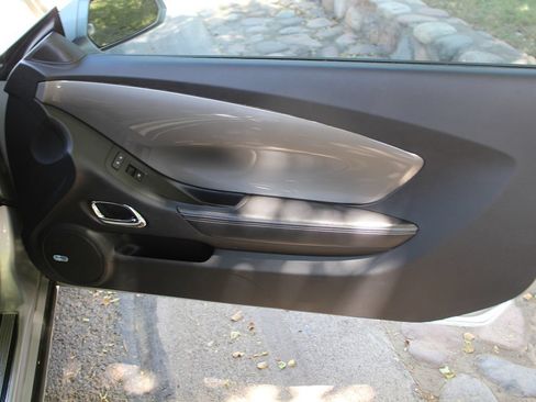 Used 2013 Chevrolet Camaro SS w/ SS Performance Package RWD image 15
