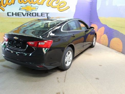 Used 2020 Chevrolet Malibu LS image 8