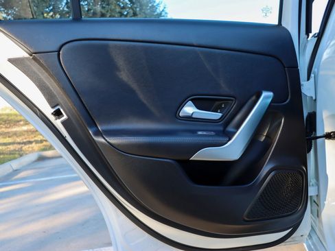Used 2019 Mercedes-Benz A 220 image 12