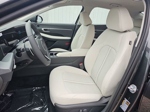 New 2026 Hyundai Sonata SEL FWD image 14
