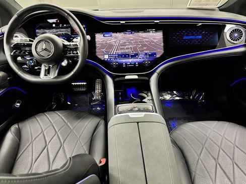 Used 2024 Mercedes-Benz EQS AMG 4MATIC image 40