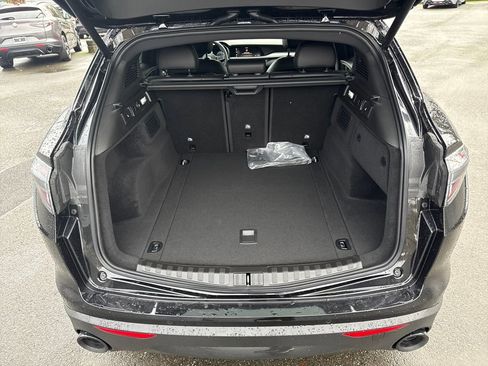 New 2025 Alfa Romeo Stelvio Sprint w/ Convenience Package image 12