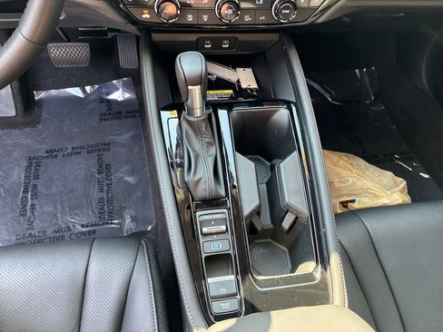 Used 2025 Honda Accord Touring image 15