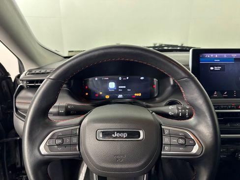 Used 2022 Jeep Compass Trailhawk w/ Trailhawk Elite Group image 22