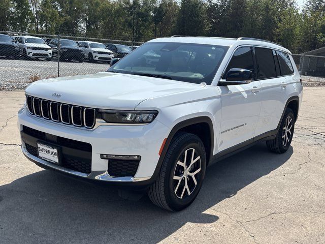 Used 2025 Jeep Grand Cherokee L Limited AWD/4WD image 10