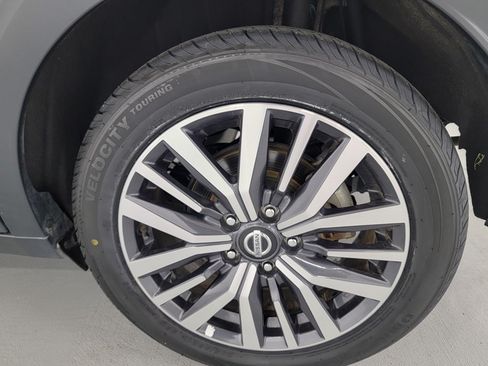 Used 2022 Nissan Kicks SV FWD image 11