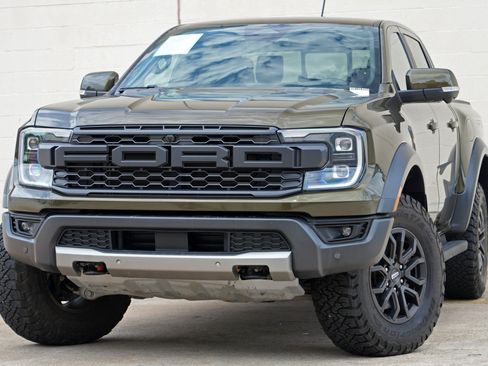 Used 2025 Ford Ranger Raptor AWD/4WD image 3