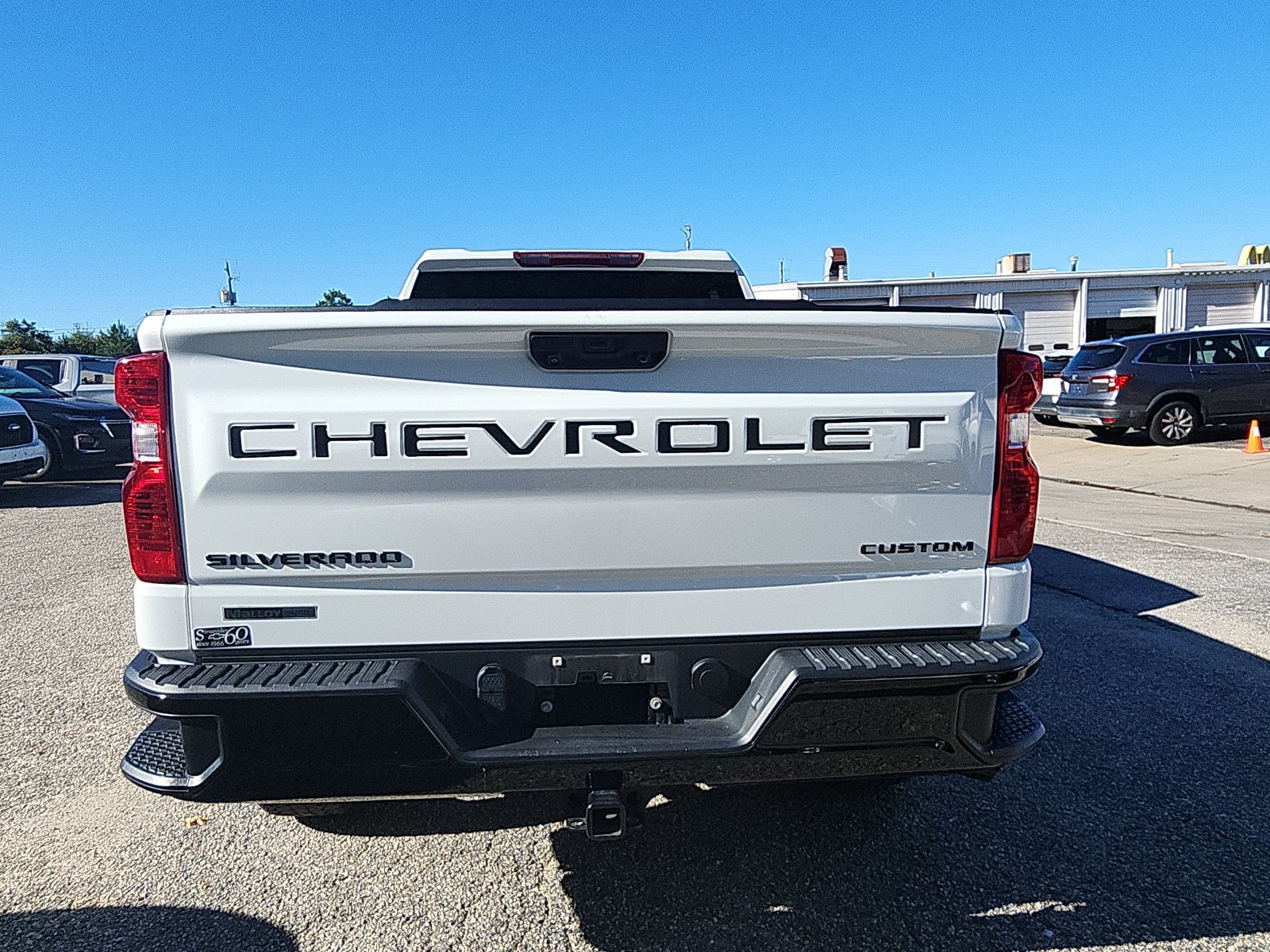 Used 2025 Chevrolet Silverado 1500 Custom Trail Boss w/ Turbomax Blackout Package AWD/4WD image 4