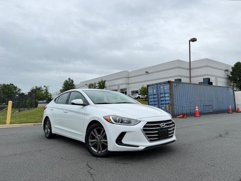 Used 2018 Hyundai Elantra SEL FWD image 2