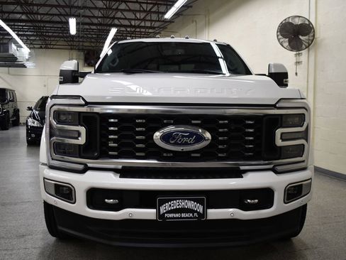 Used 2023 Ford F450 Limited w/ FX4 Off-Road Package AWD/4WD image 5