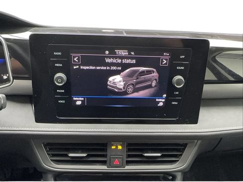 Used 2025 Volkswagen Taos SE FWD image 47