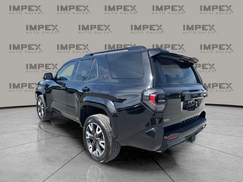 Used 2025 Toyota 4Runner TRD Sport Premium AWD/4WD image 3